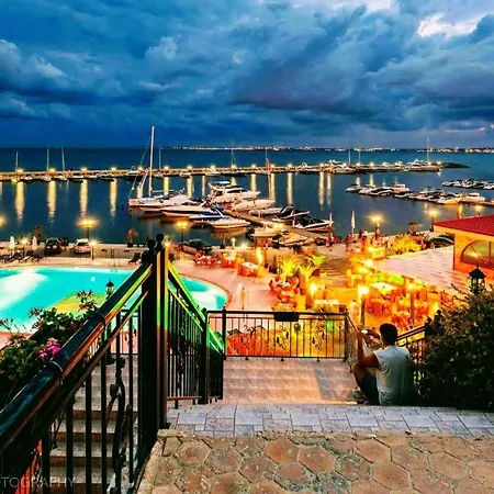 Apartment Sunny Victoria Penthouse