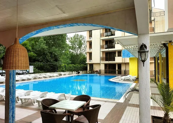 Sunny Victoria Penthouse ساني بيتش