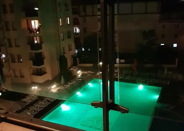 Sunny Victoria Penthouse * ساني بيتش